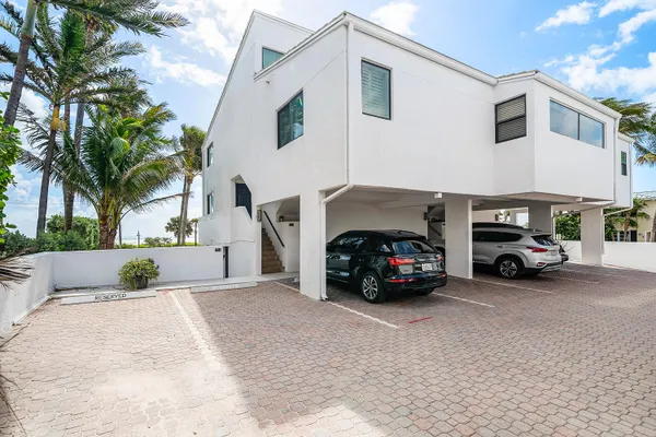 $12,000 | 250 South Ocean Boulevard, Unit 251, Delray Beach, FL 33483