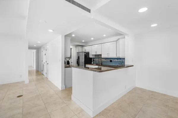 $12,000 | 250 South Ocean Boulevard, Unit 251, Delray Beach, FL 33483