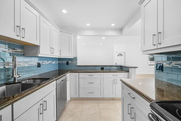 $12,000 | 250 South Ocean Boulevard, Unit 251, Delray Beach, FL 33483