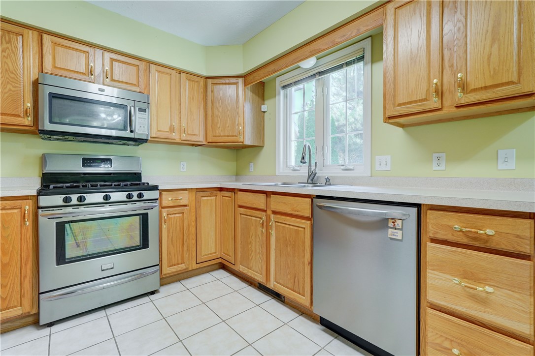 73 Logans Run Greece, NY 14626 - Photo 17 of 42 Gallery Image 17