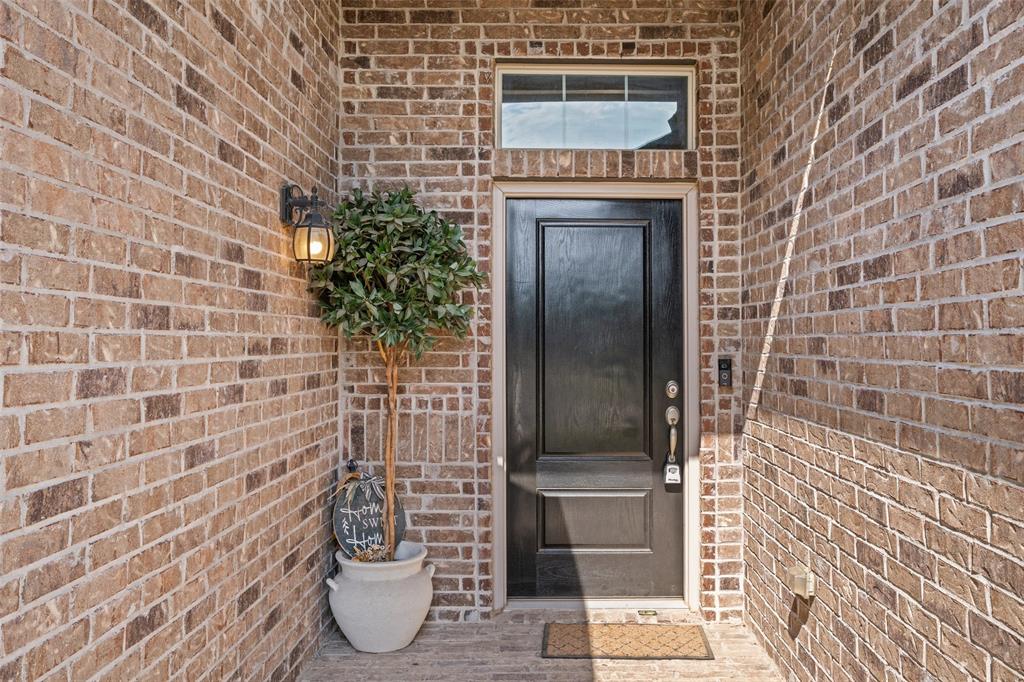 15852 Back Nine Road Fort Worth, TX 76177 - Photo 2 of 37 Gallery Image 2