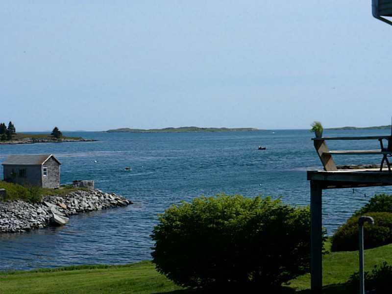 77 York Road Vinalhaven, ME 04863 - Photo 23 of 44 Exterior Front.
