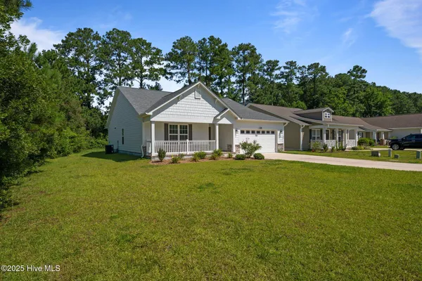 $2,200 | 121 Grantham Place, New Bern, NC 28560
