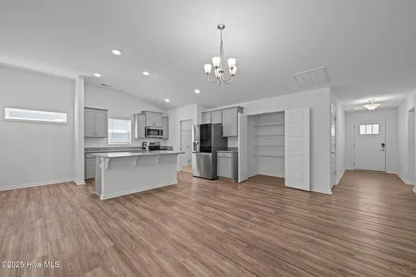 $2,200 | 121 Grantham Place, New Bern, NC 28560