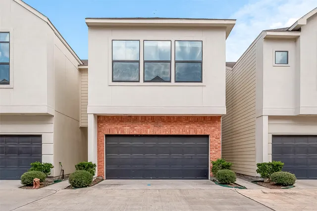 $2,300 | 3904 Tulane Oak Drive, Houston, TX 77018