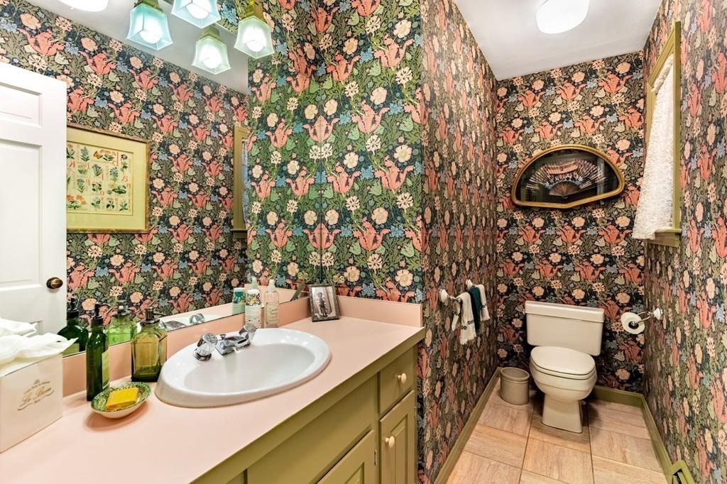 9 Hickory Hill Road Manchester, MA 01944 - Photo 17 of 42 Gallery Image 17