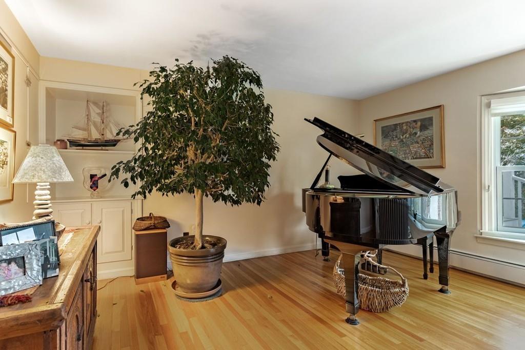 9 Hickory Hill Road Manchester, MA 01944 - Photo 19 of 42 Gallery Image 19