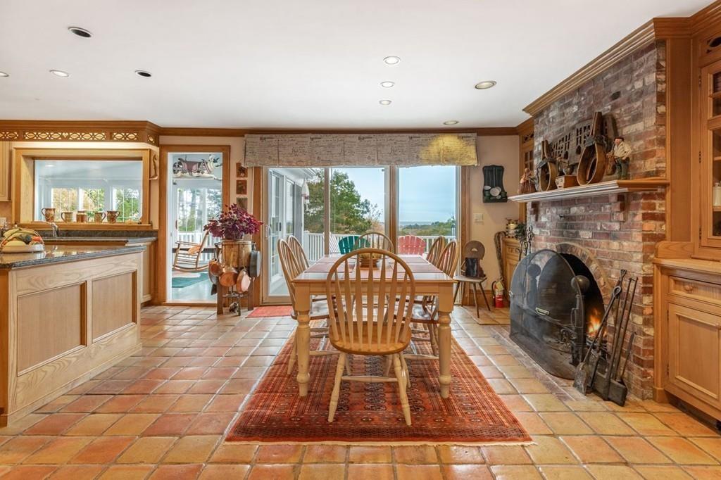 9 Hickory Hill Road Manchester, MA 01944 - Photo 8 of 42 Gallery Image 8