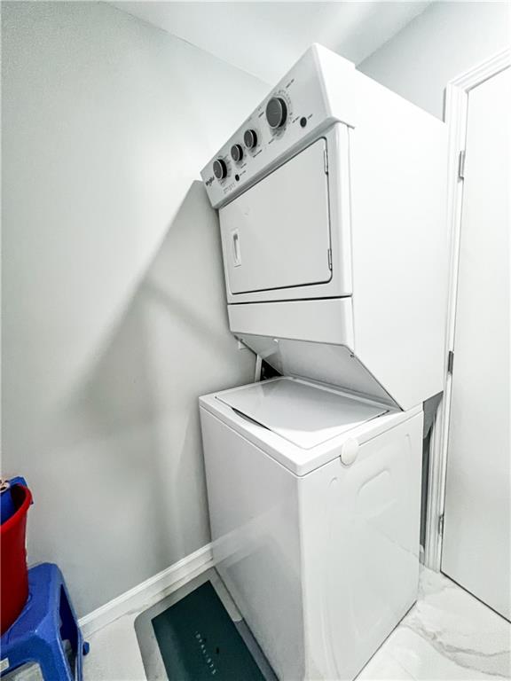 3549 Old Chamblee Tucker Road, Unit J Atlanta, GA 30340 - Photo 19 of 61 a utility room with dryer and washer