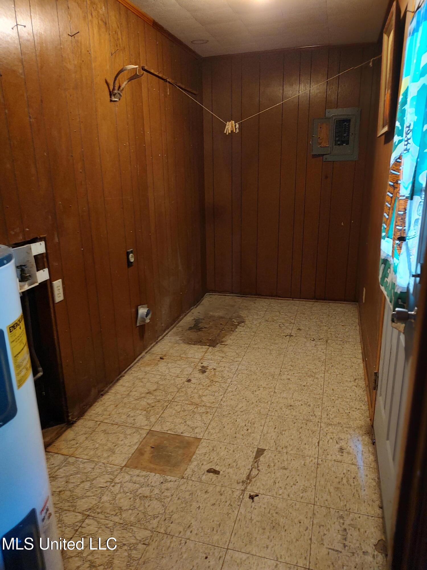 208 Par Road 5A-85 Ferriday, LA 71334 - Photo 17 of 17 utility room_154627043_HDR