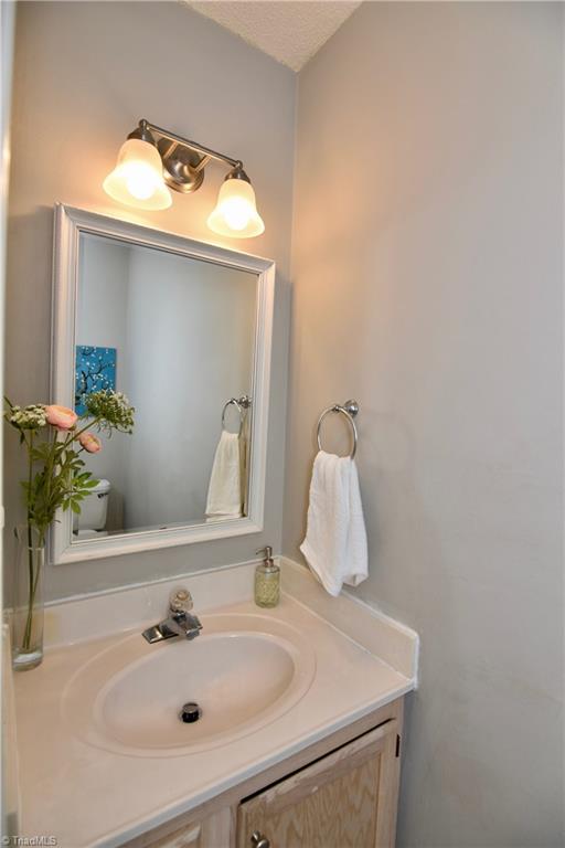 1971 Winding Ridge Road Winston-Salem, NC 27127 - Photo 13 of 26 Gallery Image 13