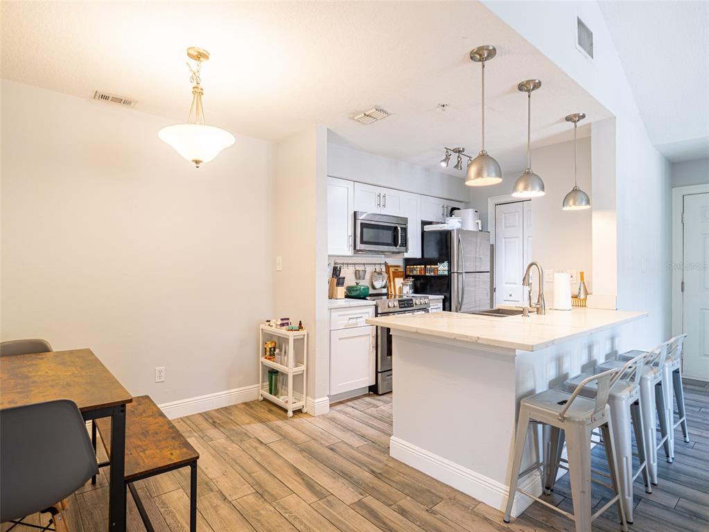 249 Afton Square, Unit 211 Altamonte Springs, FL 32714 - Photo 6 of 23