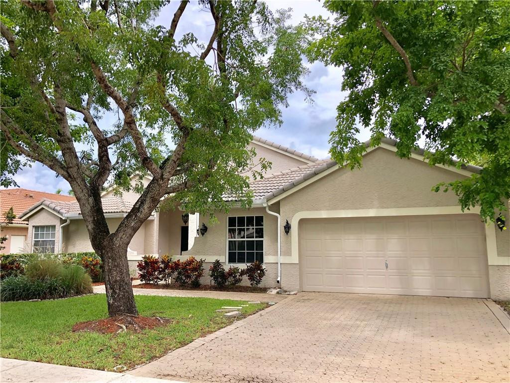 3210 Overlook Road Davie, FL 33328 - Photo 2 of 9 Photo 2