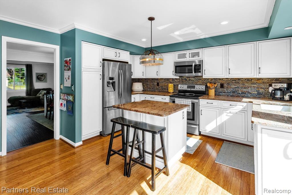 22630 Sheridan Road Novi, MI 48375 - Photo 12 of 46