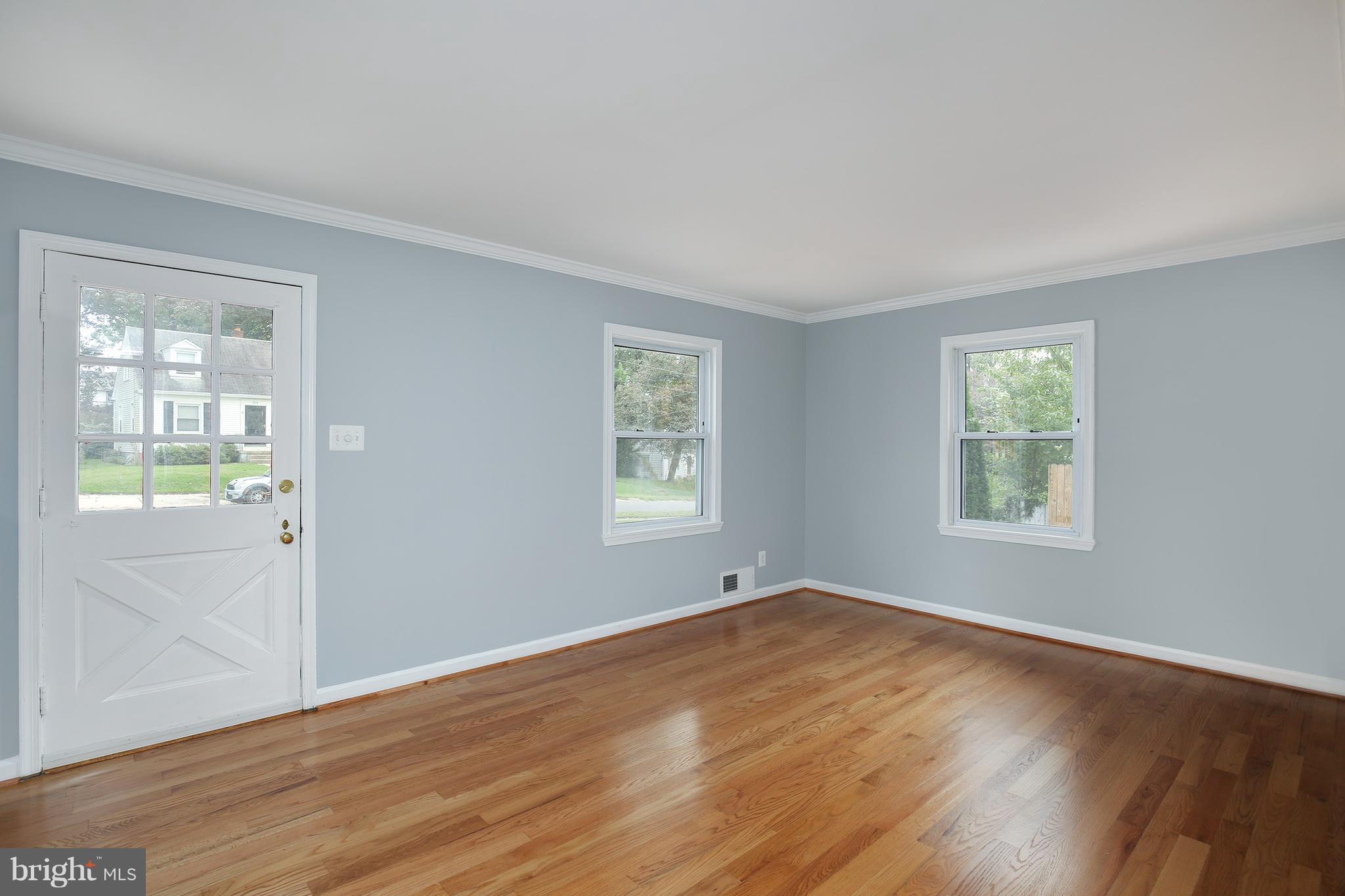 3021 Fayette Road Kensington, MD 20895 - Photo 5 of 29 Living Room
