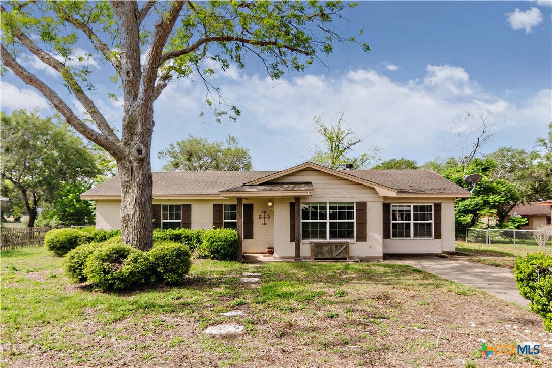 103 Poenitsch Street Cuero, TX 77954 - Photo 1 of 36