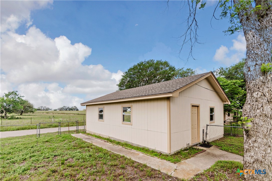 103 Poenitsch Street Cuero, TX 77954 - Photo 31 of 36