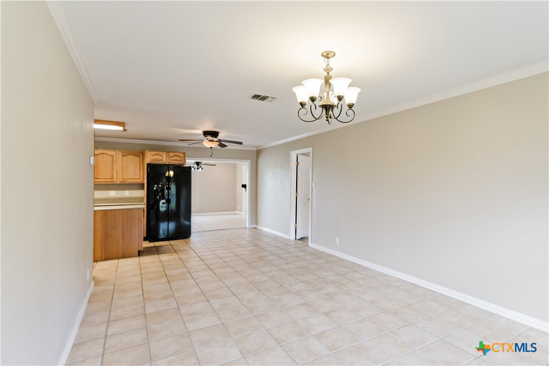 103 Poenitsch Street Cuero, TX 77954 - Photo 4 of 36
