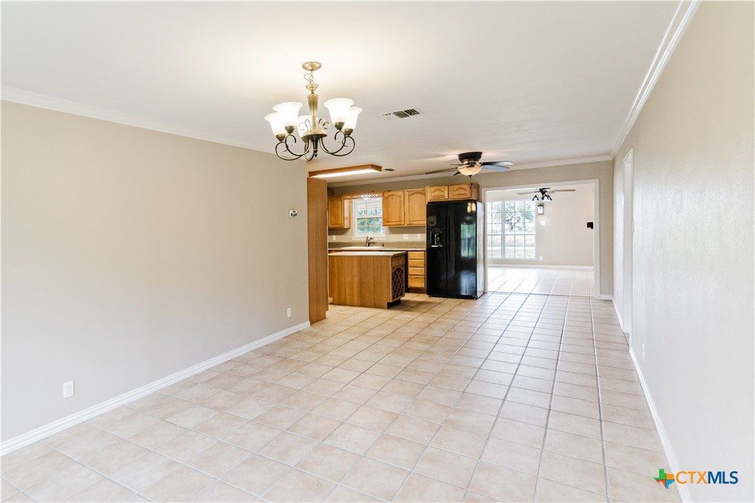 103 Poenitsch Street Cuero, TX 77954 - Photo 5 of 36