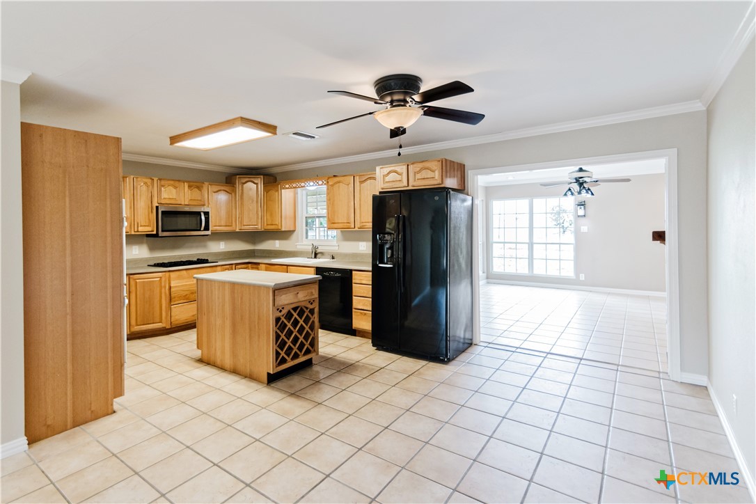 103 Poenitsch Street Cuero, TX 77954 - Photo 6 of 36