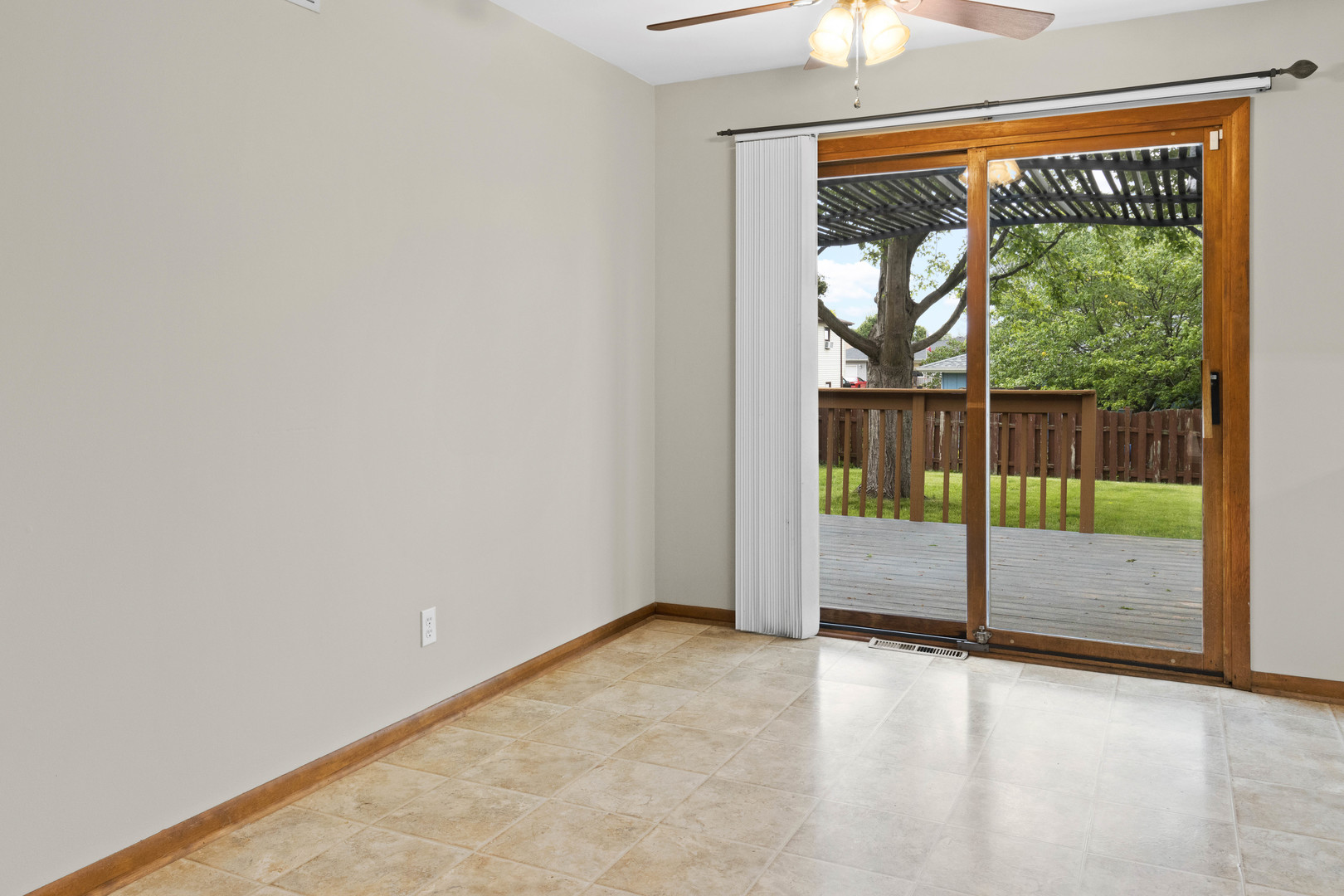 1010 Southgate Road New Lenox, IL 60451 - Photo 17 of 30 a view of an empty room with a window