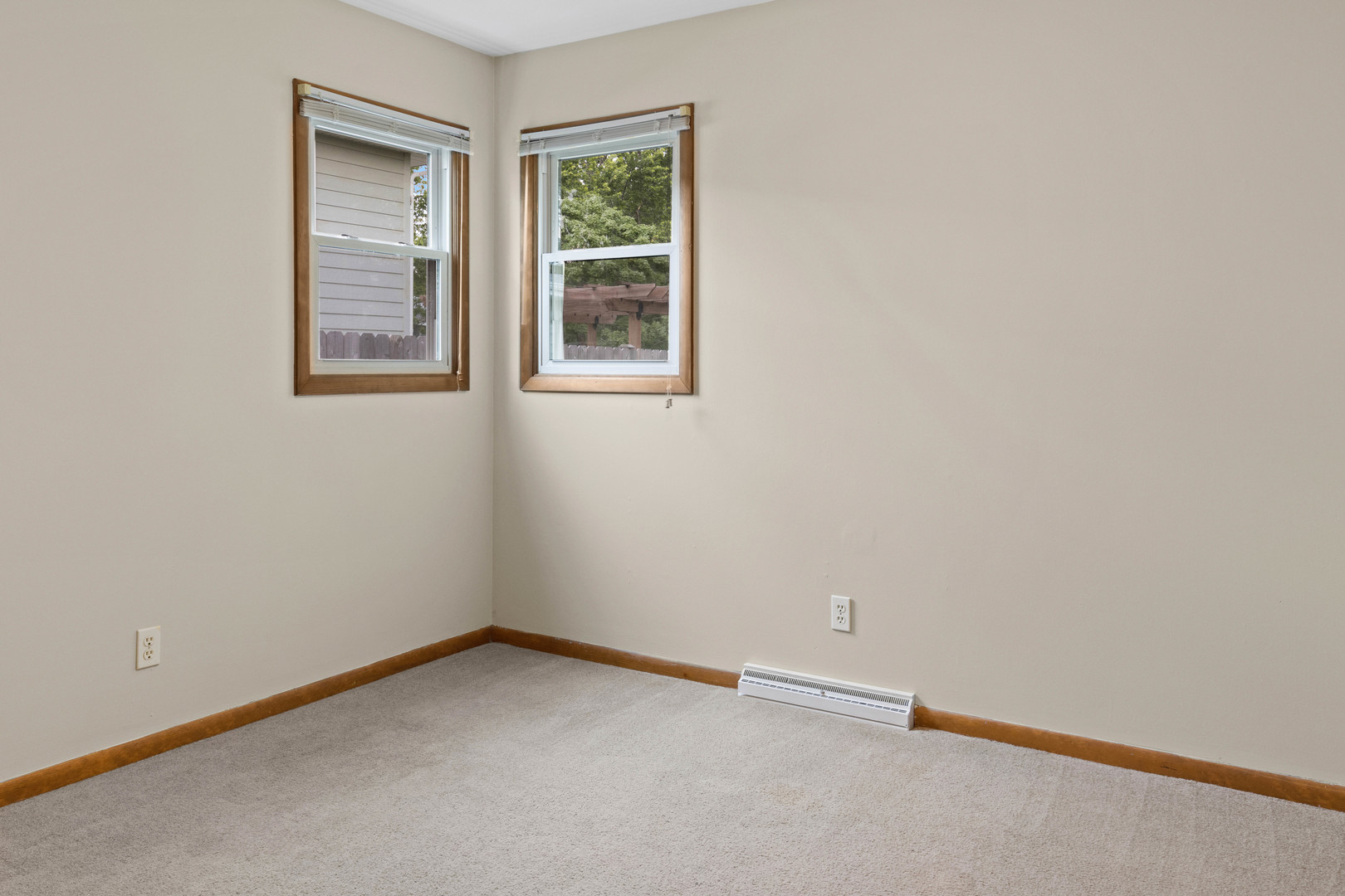 1010 Southgate Road New Lenox, IL 60451 - Photo 18 of 30 an empty room with a window