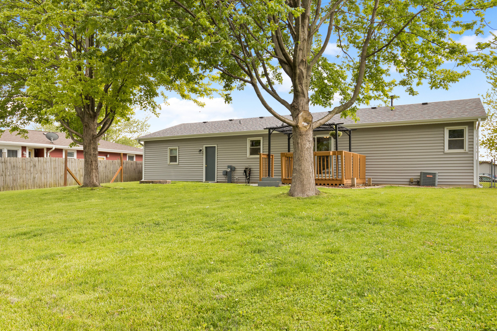 1010 Southgate Road New Lenox, IL 60451 - Photo 29 of 30 a front view of house with yard and green space