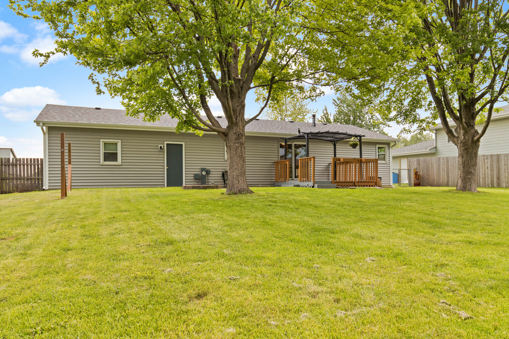 1010 Southgate Road New Lenox, IL 60451 - Photo 30 of 30 a front view of house with yard and trees