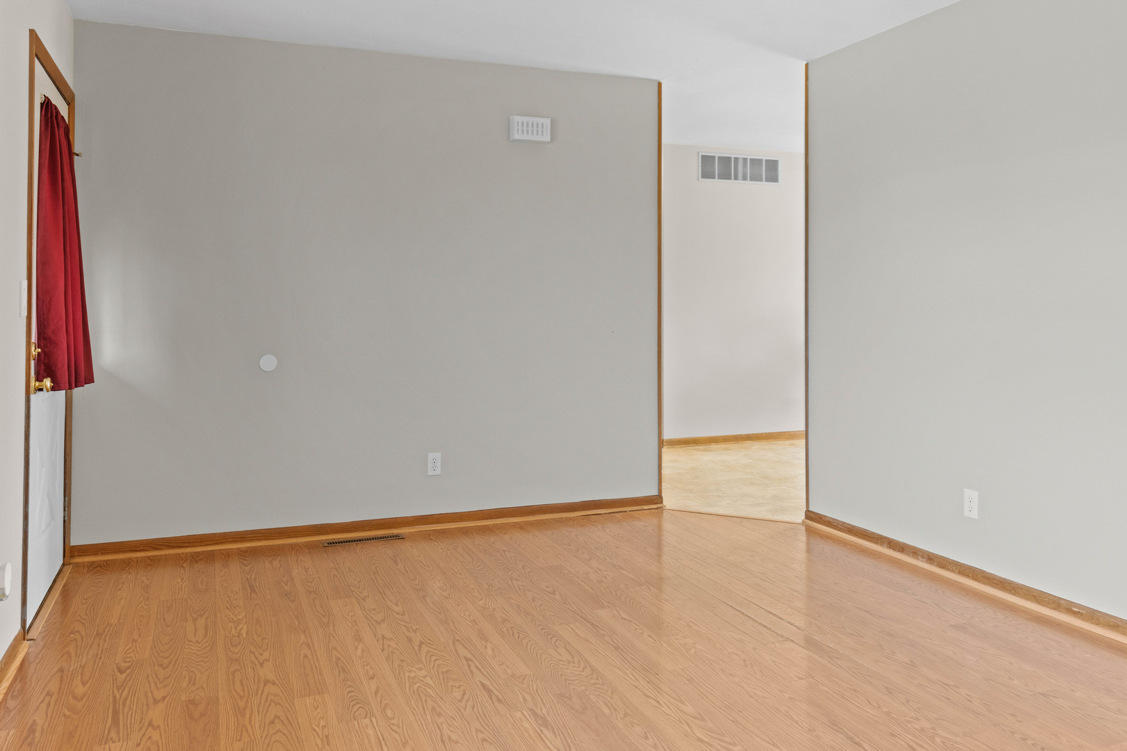 1010 Southgate Road New Lenox, IL 60451 - Photo 10 of 30 a view of an empty room