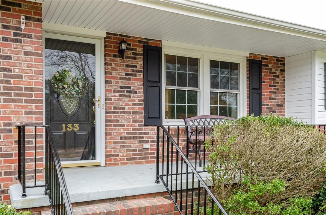 133 Wilson Road Anderson, SC 29625 - Photo 4 of 28