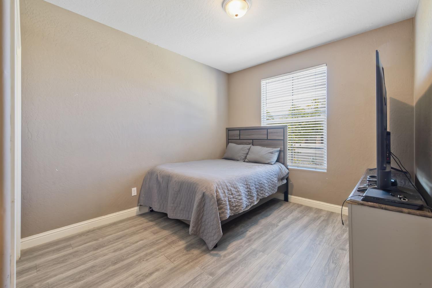 757 Strada Street Lemoore, CA 93245 - Photo 8 of 63