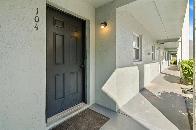 $140,000 | 14415 Americana Circle, Unit 104, Tampa, FL 33613