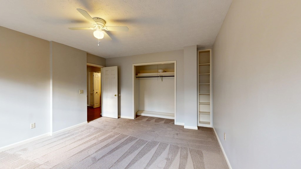1237 Peacock Avenue Columbus, GA 31906 - Photo 43 of 52 a view of a livingroom with a workspace