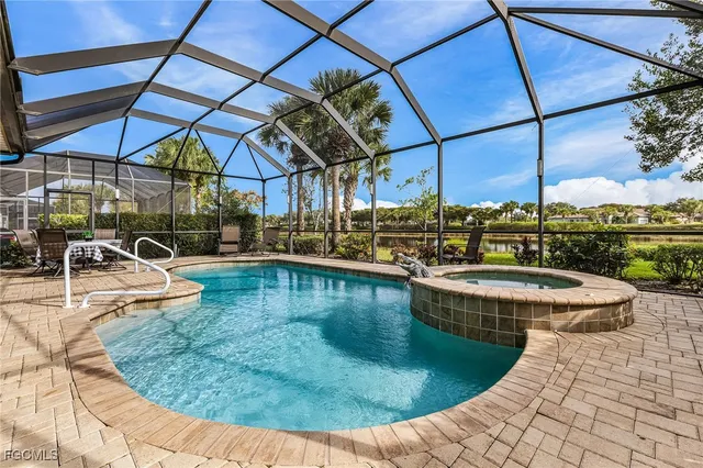 $549,900 | 3900 Lakeview Isle Court, Fort Myers, FL 33905