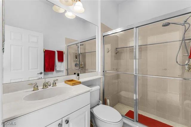 $549,900 | 3900 Lakeview Isle Court, Fort Myers, FL 33905