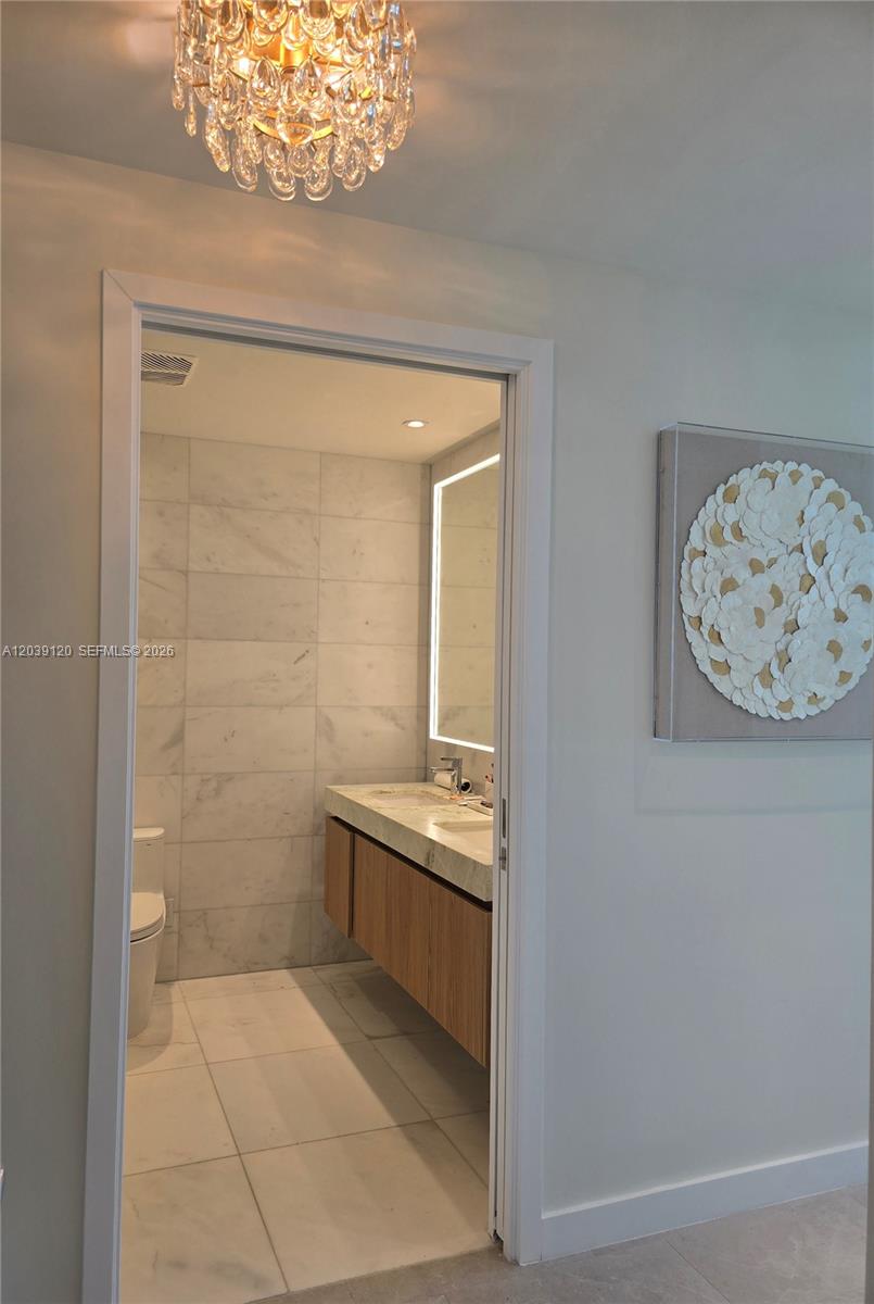 500 Alton Road, Unit 904 Miami Beach, FL 33139 - Photo 8 of 31
