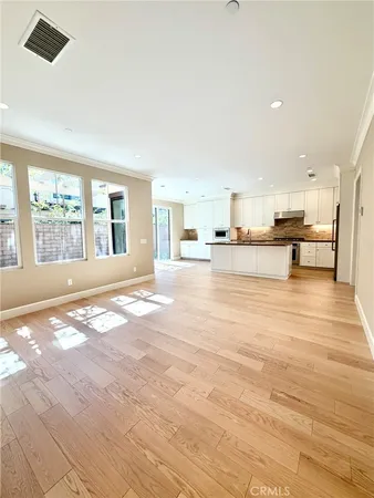 $5,050 | 257 Rodeo, Irvine, CA 92602