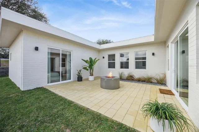 $424,900 | 438 Skyfield Court, Weirsdale, FL 32195