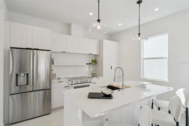 $424,900 | 438 Skyfield Court, Weirsdale, FL 32195