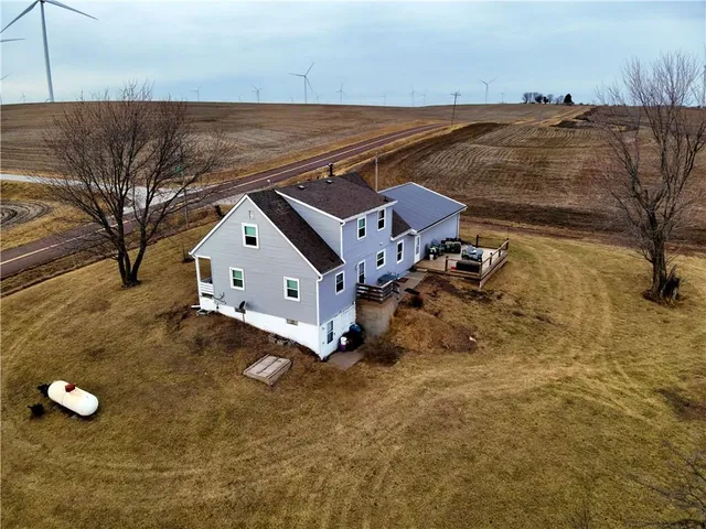 $345,000 | 18994 State Yy Highway, Burlington Junction, MO 64428