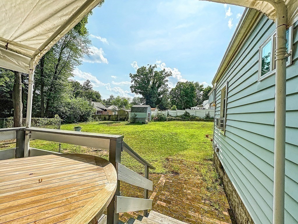 1357 Sumner Avenue Springfield, MA 01118 - Photo 17 of 20