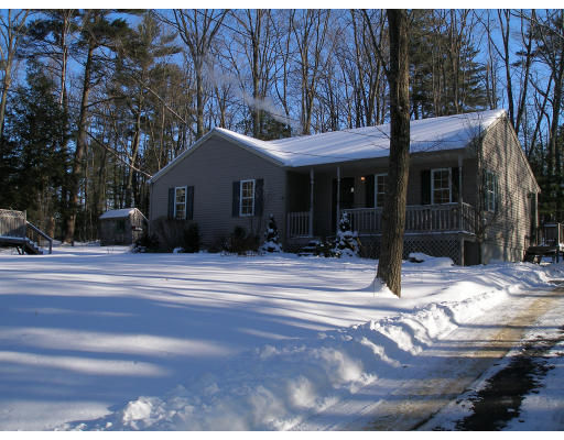 6 Apache Road Hubbardston, MA 01452 - Photo 2 of 11 Gallery Image 2