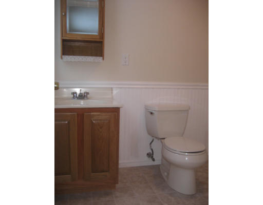 6 Apache Road Hubbardston, MA 01452 - Photo 8 of 11 Gallery Image 8