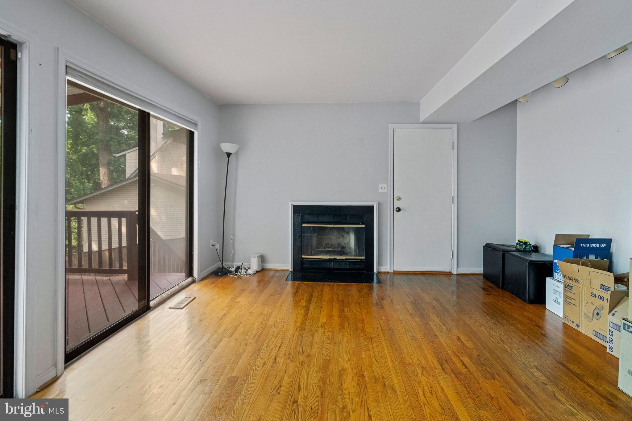 1516 Ainsley Road Silver Spring, MD 20904 - Photo 14 of 30 Living room