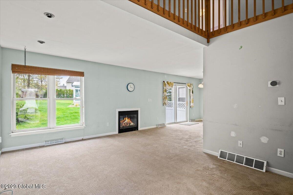 2 Neil Court Rensselaer, NY 12144 - Photo 3 of 25 06-FJD_3796