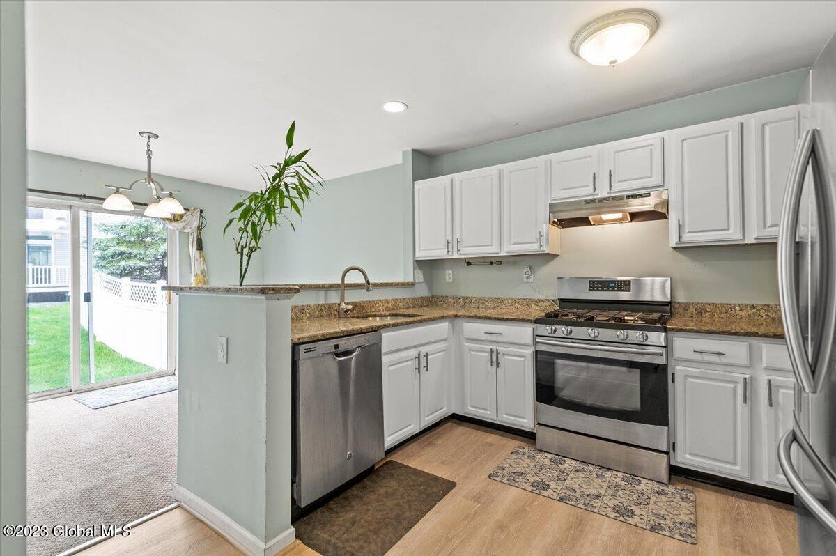 2 Neil Court Rensselaer, NY 12144 - Photo 8 of 25 03-FJD_3787