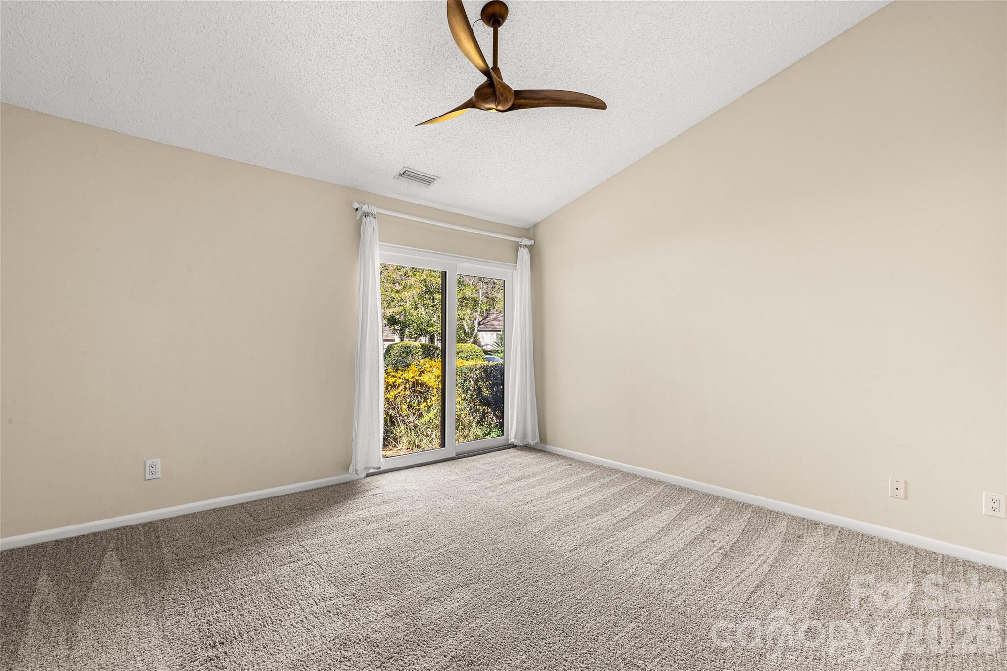 141 Greenridge Road Clover, SC 29710 - Photo 22 of 40