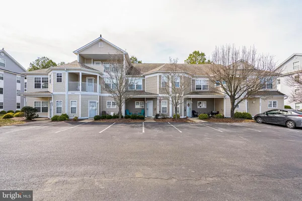 $419,000 | 37504 Pettinaro Drive, Unit 9300, Ocean View, DE 19970