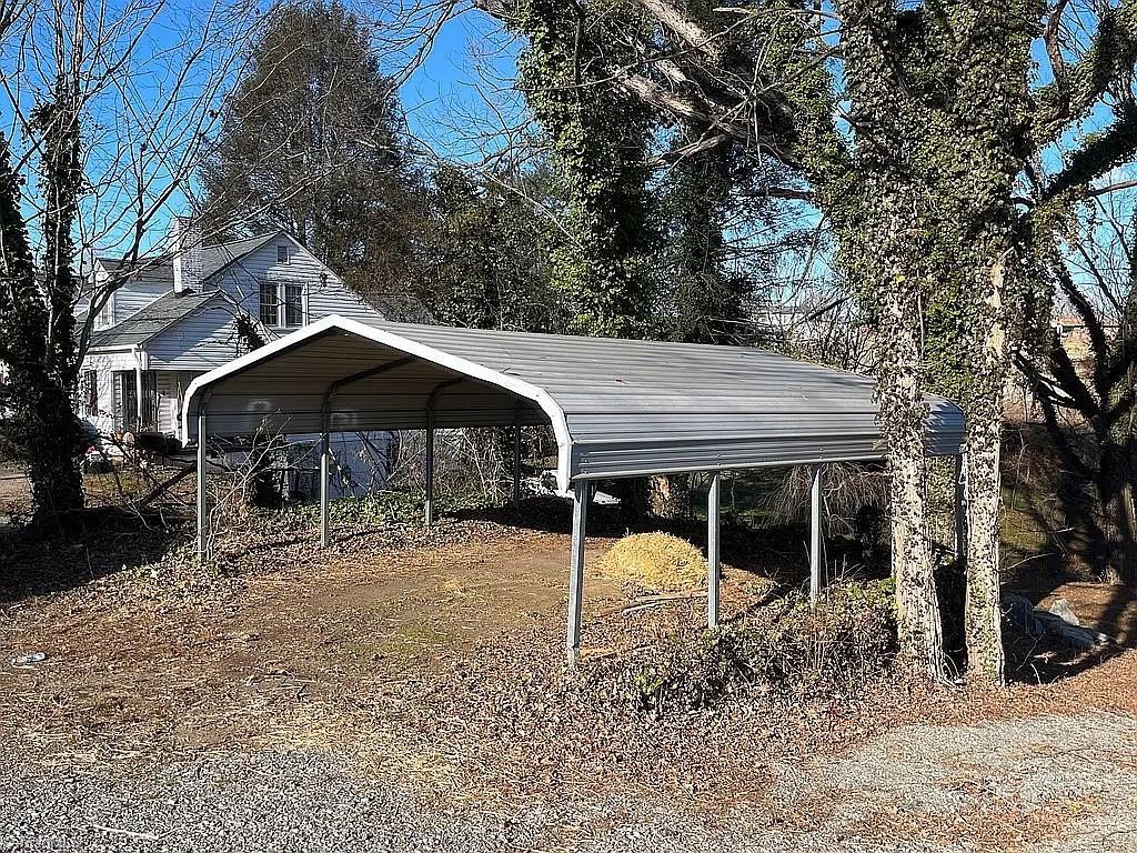 290 Austin Traphill Road Elkin, NC 28621 - Photo 12 of 14 Gallery Image 12