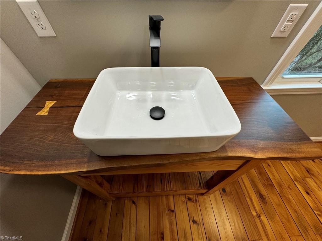 290 Austin Traphill Road Elkin, NC 28621 - Photo 6 of 14 Gallery Image 6